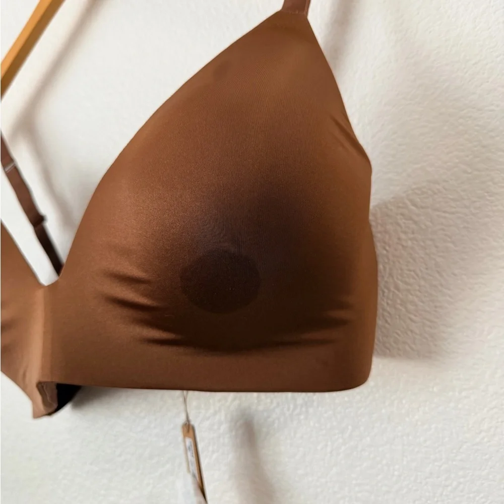 Skims Wireless Form Lightly Lined Bra Jasper Brown Kim Kardashian Size 38DD - Picture 3 of 5